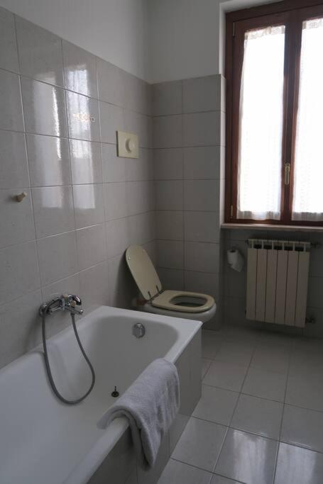Casa Rene: Appartamento In Franciacorta Castegnato Exterior foto